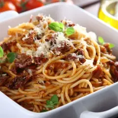 Składniki do spaghetti – niezbędne elementy idealnego dania