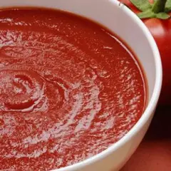 Jak zrobić sos do pizzy z pomidorów – prosty przepis na pyszny smak