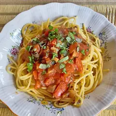 Pyszne spaghetti wegetariańskie: zdrowe przepisy bez mięsa