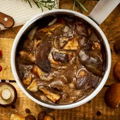 Jak się robi sos z grzybów – prosty przepis na pyszny dodatek