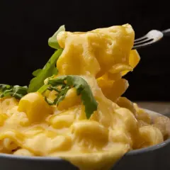 Jaki ser do spaghetti? Odkryj najlepsze smaki, które zachwycą!
