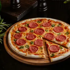 Z czym pizza domowa? Odkryj najlepsze składniki i dodatki
