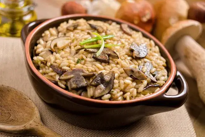 Zdjęcie Jaki ryż do risotto? Odkryj sekrety idealnych rodzajów ryżu