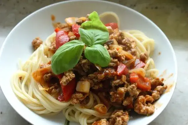 Zdjęcie Prosty przepis na spaghetti, który zrobisz w mniej niż 30 minut