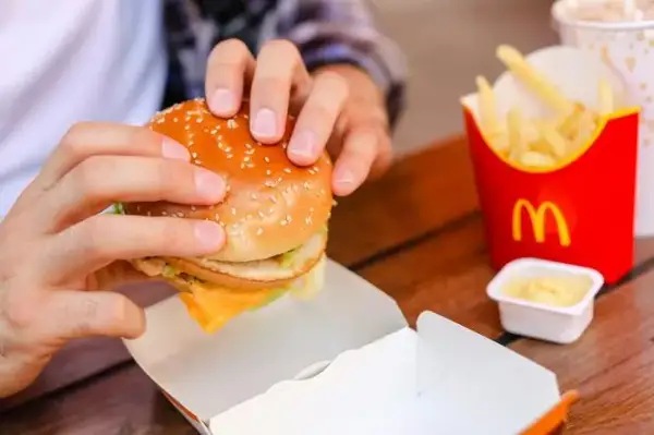 Jak zrobić sos jak z McDonald's - prosty przepis na smakowity sos
