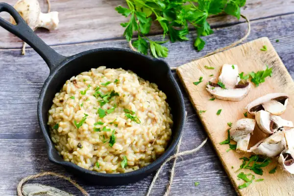 Czym jeść risotto: najlepsze dodatki, które zachwycą smakoszy